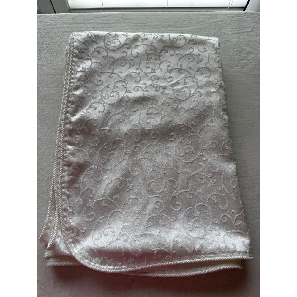 Lenox Bright White Damask Large Rectangle Tablecloth Rope Hem 116" x 57" approx